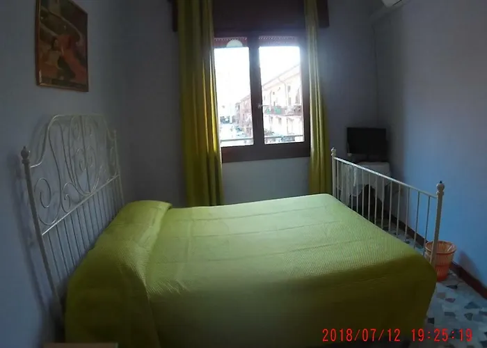 The Caponi Bros Bed & Breakfast Mestre