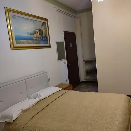 The Caponi Bros Bed & Breakfast 2*