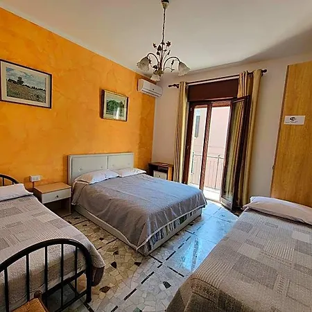 The Caponi Bros Bed & Breakfast Mestre