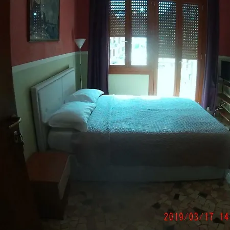 The Caponi Bros Bed & Breakfast 2*